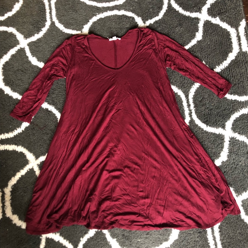 Burgundy half sleeve t-shirt dress